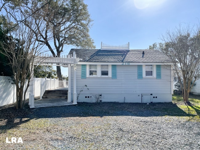 Building Photo - 216 Little Kinston Rd