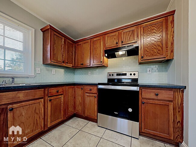 Foto del edificio - 4010 Crestridge Dr