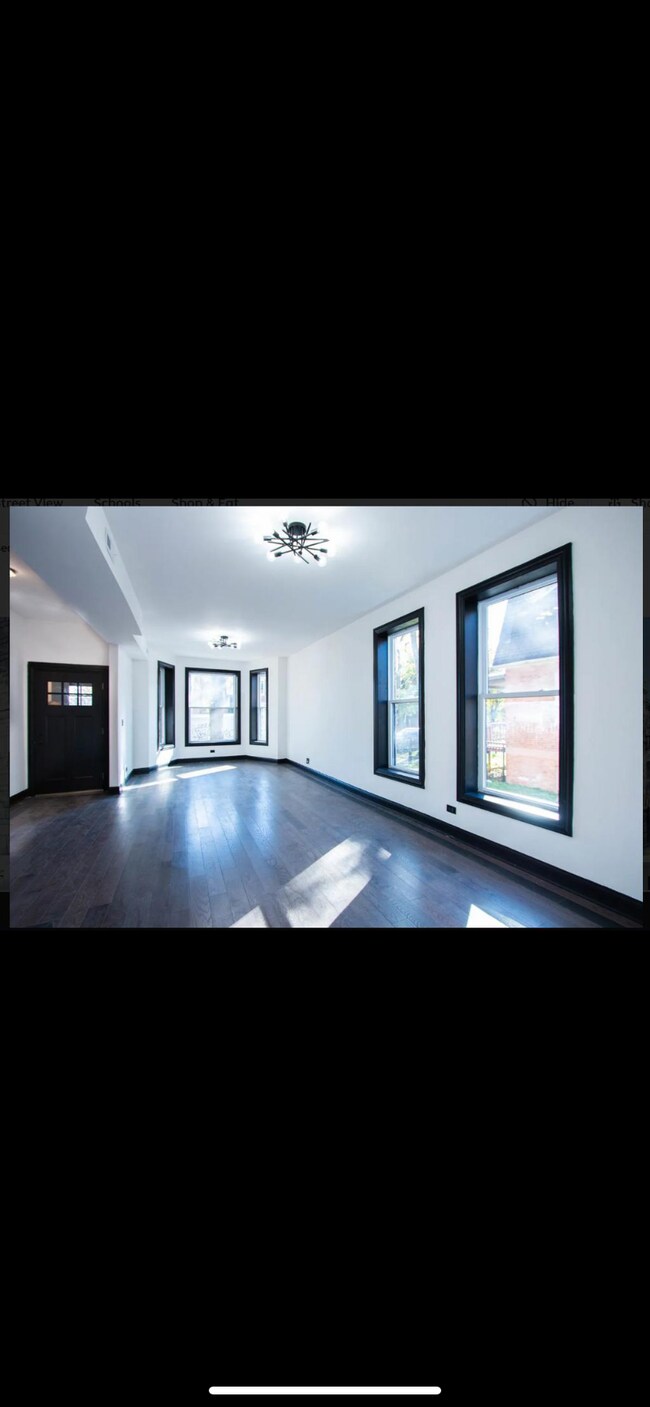 Building Photo - 614 N Troy St