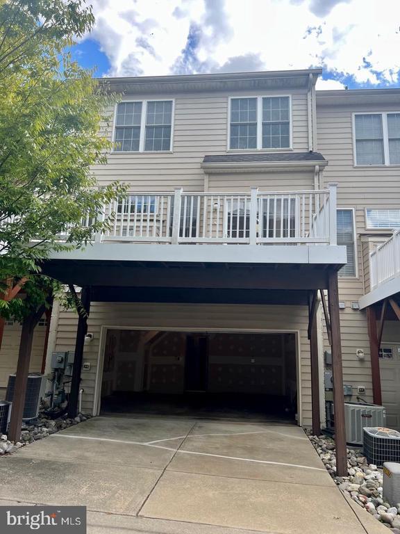 Foto del edificio - 22106 Fair Garden Ln