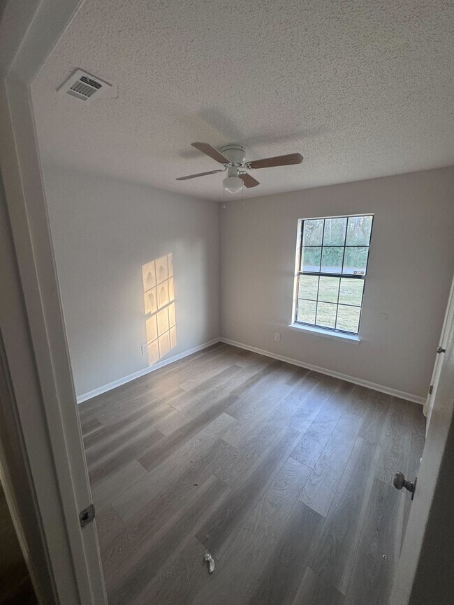 Foto del edificio - 2616 Arc Rd