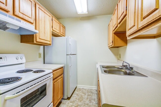 Building Photo - Berkshire Apartments