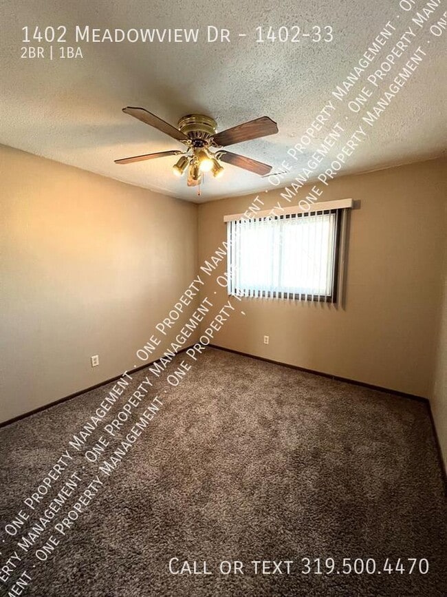 Building Photo - 1402 Meadowview Dr