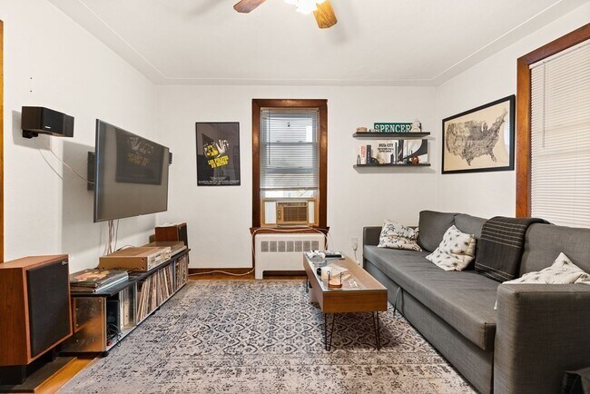 Foto del edificio - 361 Somerville Ave