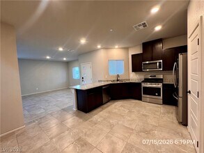 Building Photo - 7461 Opal Star St