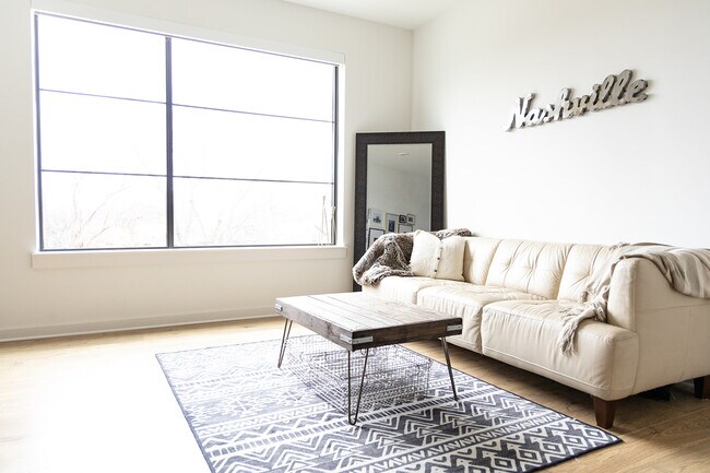 Living Room - 1402 Pillow St
