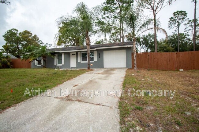 Building Photo - 3170 Roland Dr