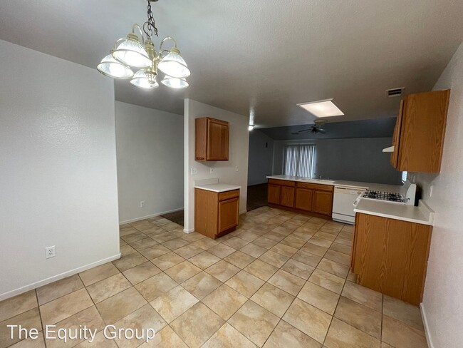 Foto del edificio - 3 br, 2 bath House - 3414 North Carson Street