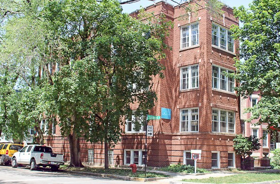 Building Photo - 5844 N Magnolia Ave