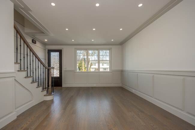 Photo - 7 Victoria Ln House