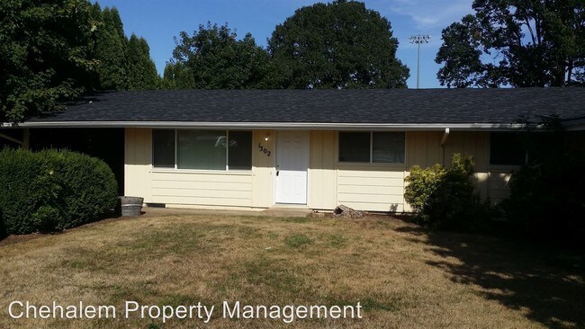 Building Photo - 2500-2507 Hawthorne Dr
