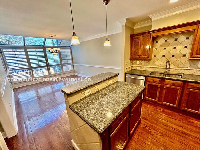 Foto del edificio - 7500 Roswell Rd