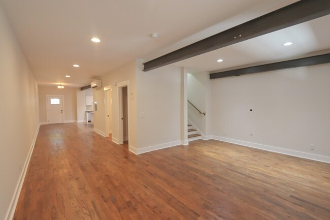 Building Photo - 1206 Preston Dr