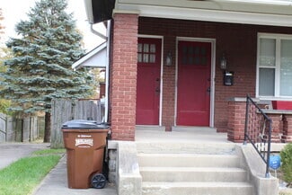 Building Photo - 7332 Maple Ave