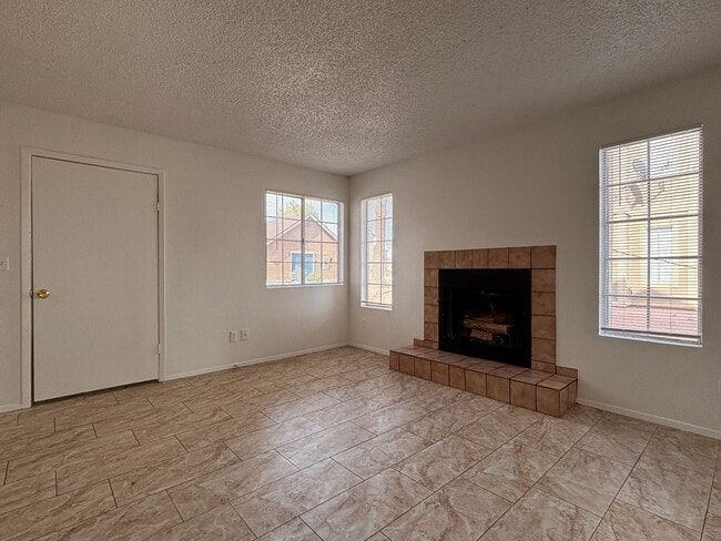 Building Photo - 2686 Aarondavid Dr