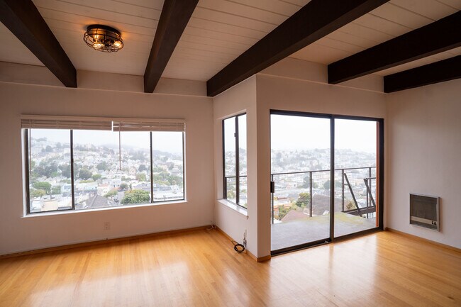 Building Photo - 660 Clipper St