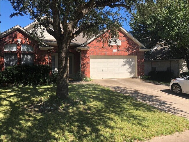 Foto del edificio - 15056 Haley Hollow