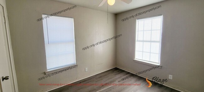 Building Photo - 1000 N Lake