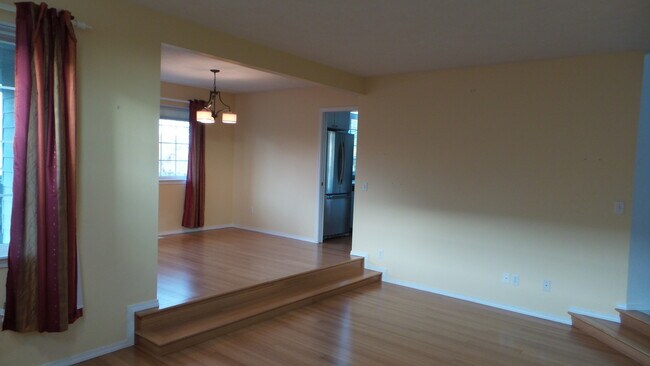 Foto del edificio - Application Pending - 3 Bedroom House For ...