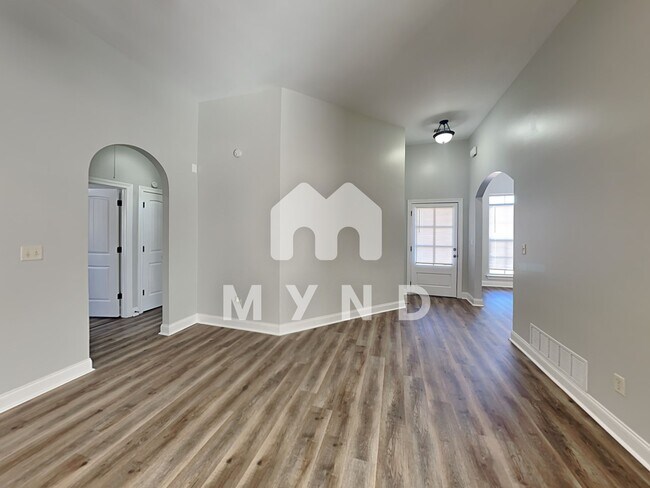 Building Photo - 809 Fairway Point Cv W