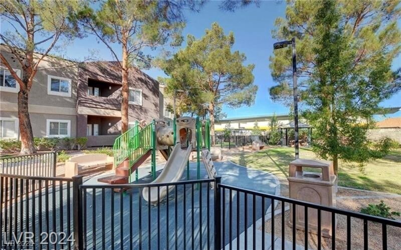 Building Photo - 5250 S Rainbow Blvd
