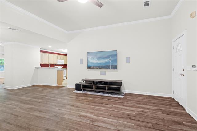 Foto del edificio - 816 Kitty Hawk Ln