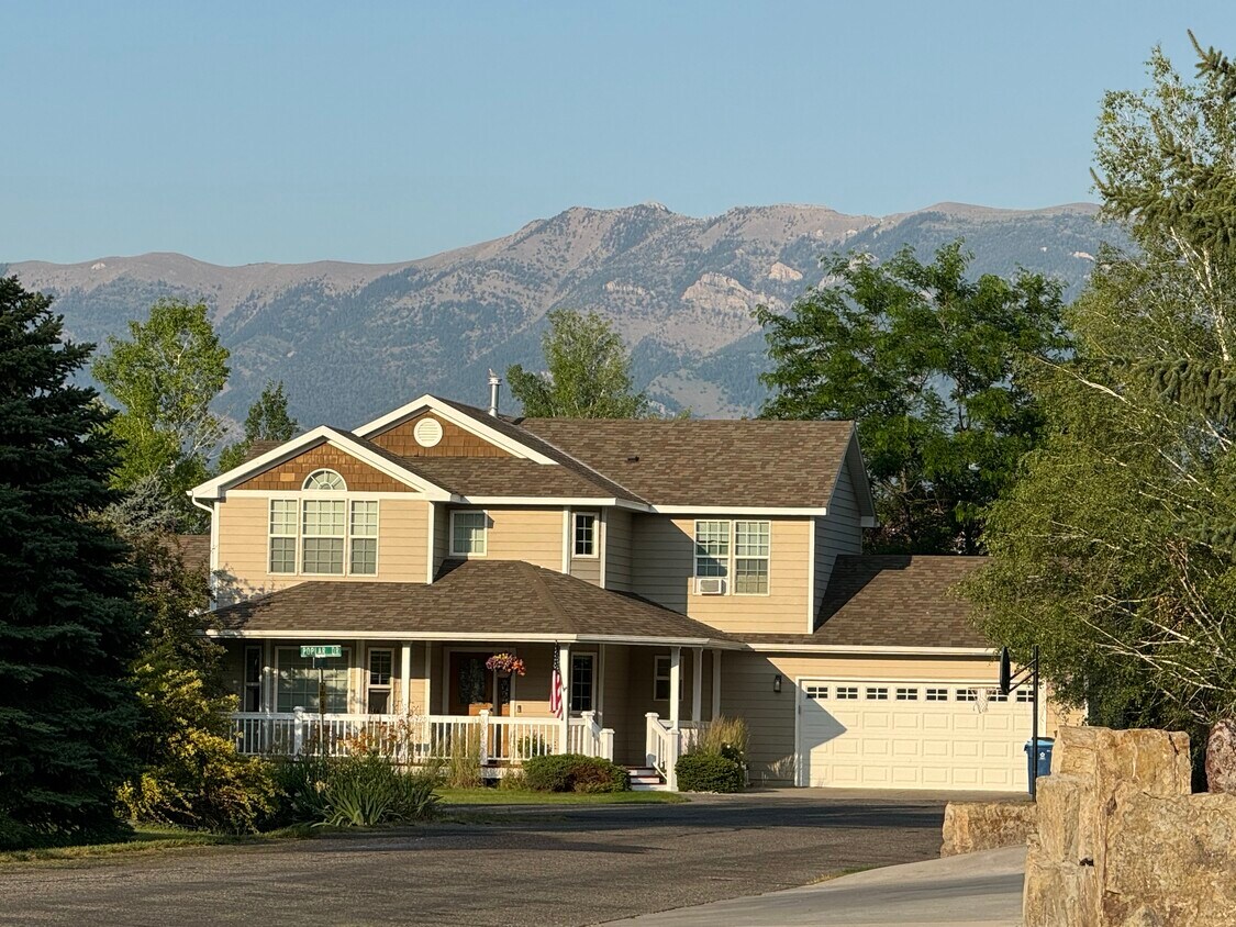 Foto principal - 268 Poplar Dr