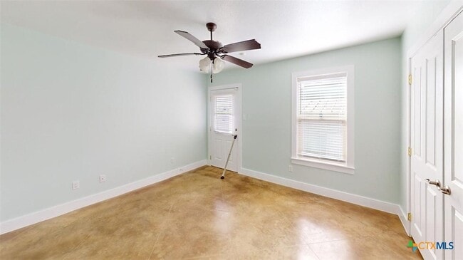 Building Photo - 1247 Honor Ln