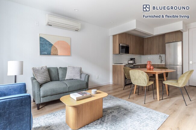 Building Photo - 68 Gold St