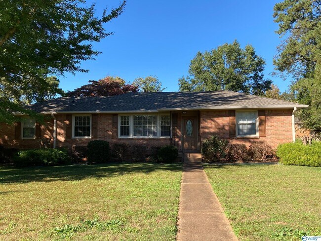 Foto del edificio - 328 Graycroft Dr SW