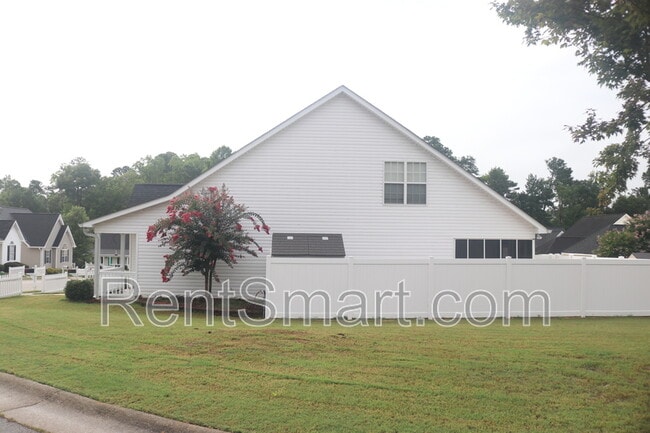 Building Photo - 624 Dunloe Cir