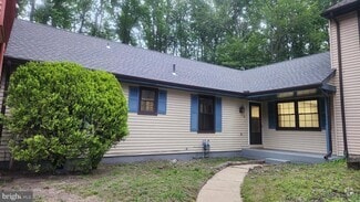 Building Photo - 4 Meadowside Ct