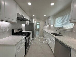 Building Photo - 13524 Auburn Ct