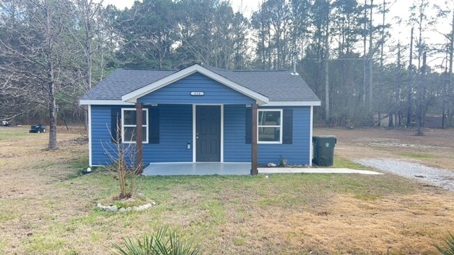 Building Photo - 614 Maple Rd