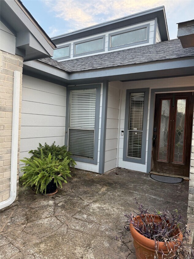 Primary Photo - 2902 Arrowhead Dr