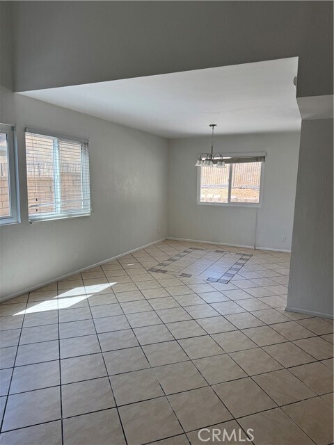 Foto del edificio - 37 Rainbow Ridge Rd
