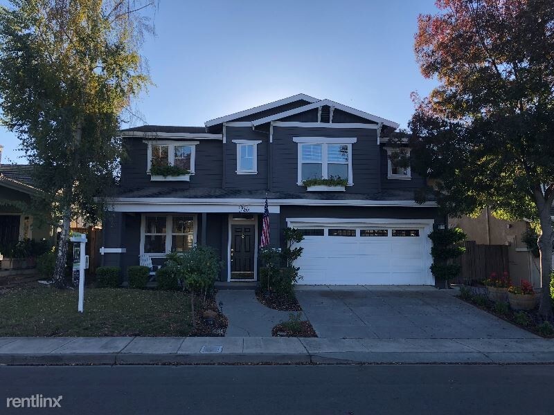 Foto principal - 4 br, 2.5 bath House - 9 Big Leaf Court
