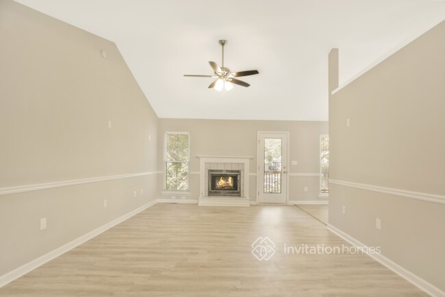Foto del edificio - 401 Summit Ridge Terrace