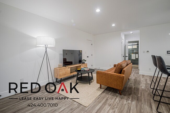 Foto del edificio - 1346 N Fuller Ave