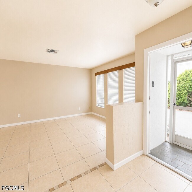 Foto del edificio - 1429 SE 31st Terrace