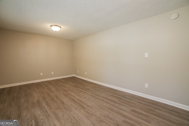 Building Photo - 8339 Reinosa Way