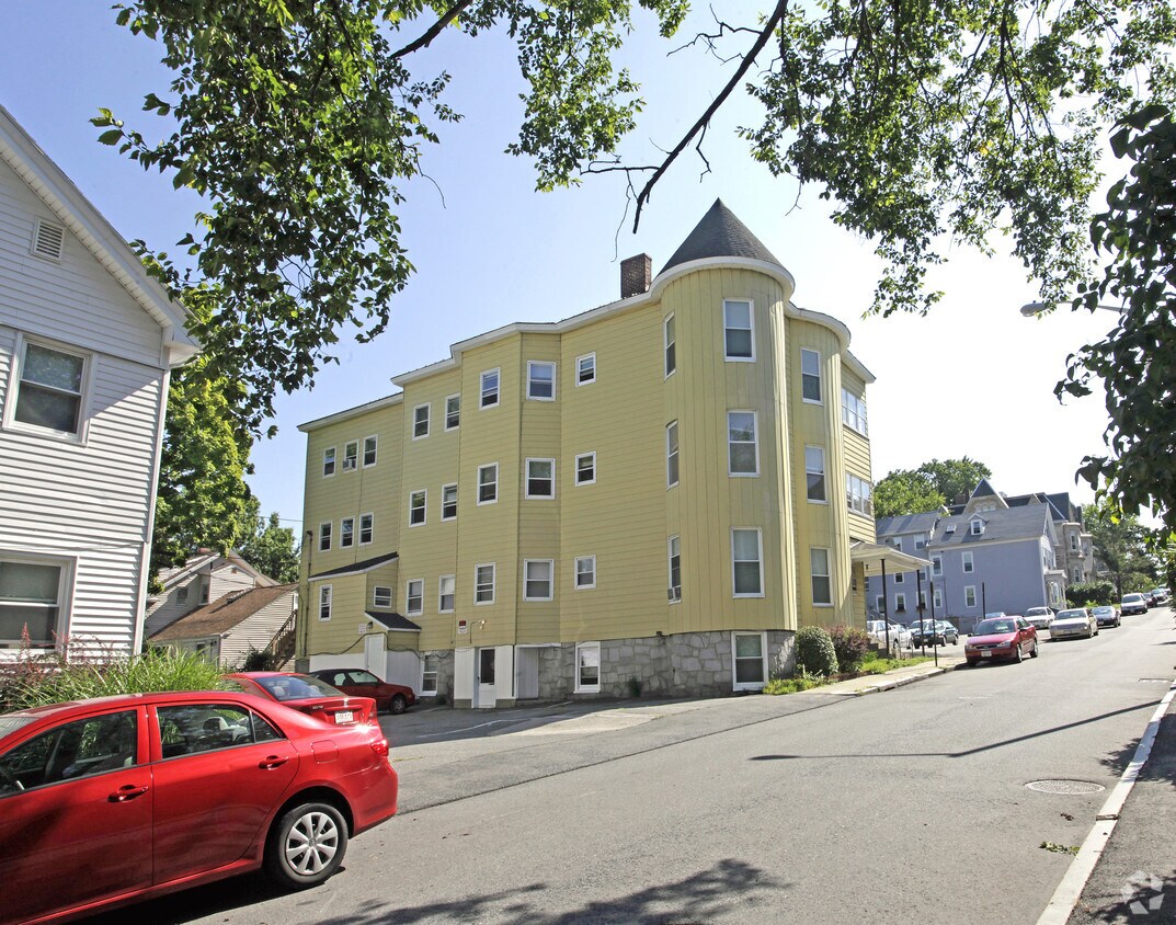 Foto del edificio - 32 Bowdoin St