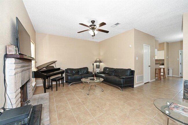 Building Photo - 12500 Brookglade Cir