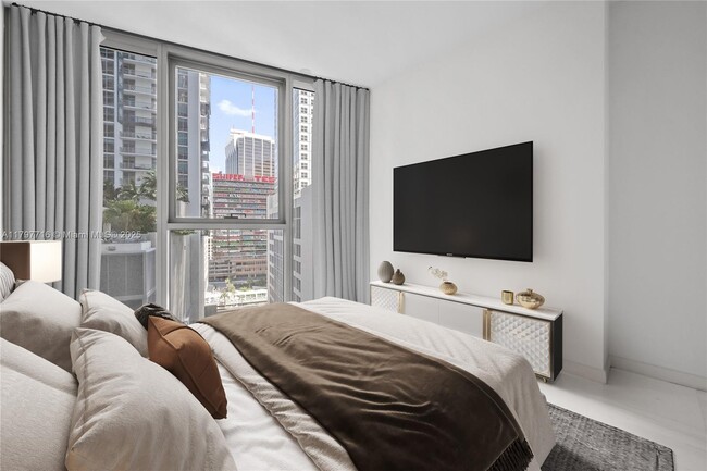 Building Photo - 300 Biscayne Blvd Way
