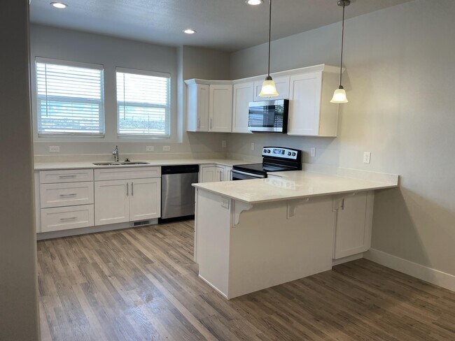 Building Photo - 3628 W Canyon Falls Dr