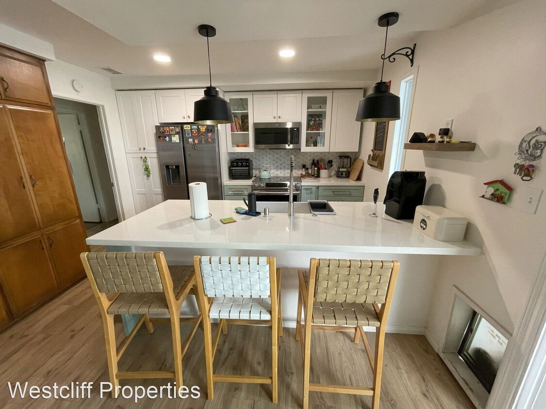 Primary Photo - 3 br, 2 bath House - 2030 E. Santa Clara U...
