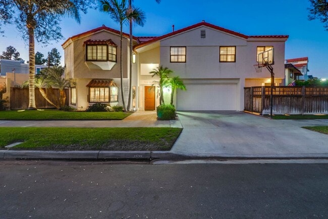 Building Photo - Spacious Unfurnished Home near Coronado's Schools available for Long Term Lease!