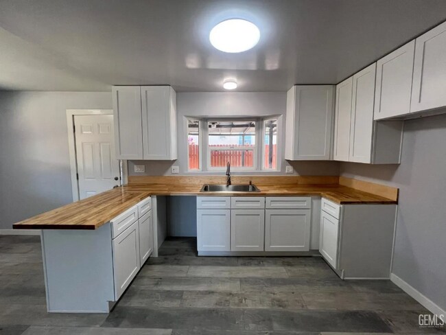 Foto del edificio - 515 B St