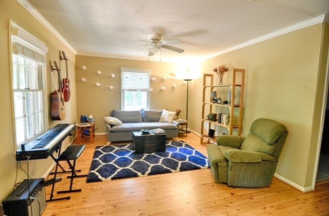 Photo - 2516 Foxwood Dr Townhome