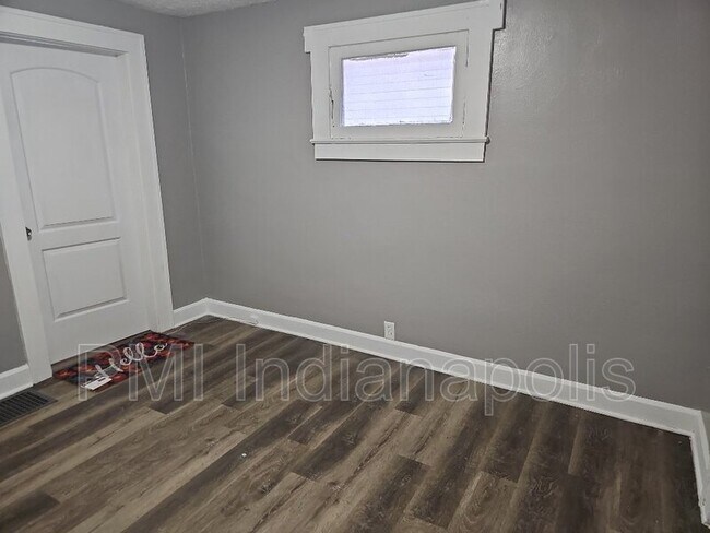 Foto del edificio - 933 N Ewing St